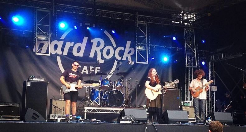 chloe leigh hard rock